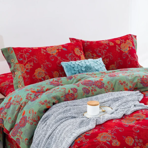 All Season 100% Cotton Double Gauze 4 Piece Bedding Set, A Class Safe Reversible Floral Quilt Cover for King Queen Bed