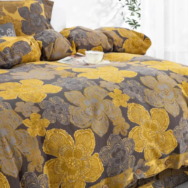 6 100% Cotton Double Gauze 4-Piece Bedding Set – Reversible Yarn-Dyed Floral Jacquard