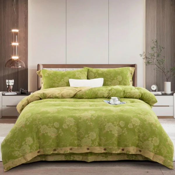 All Season 100% Cotton Double Gauze 4 Piece Bedding Set, A Class Safe Reversible Floral Quilt Cover for King Queen Bed
